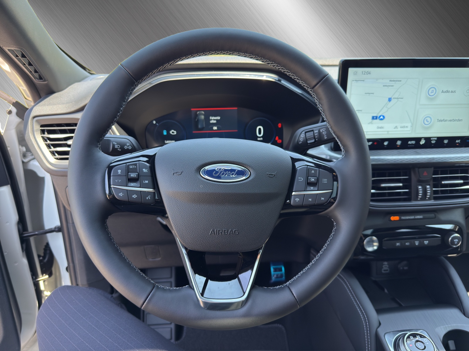 FORD Kuga 2.5 Plug-in Hybrid Sound Edition-showroom-element-3
