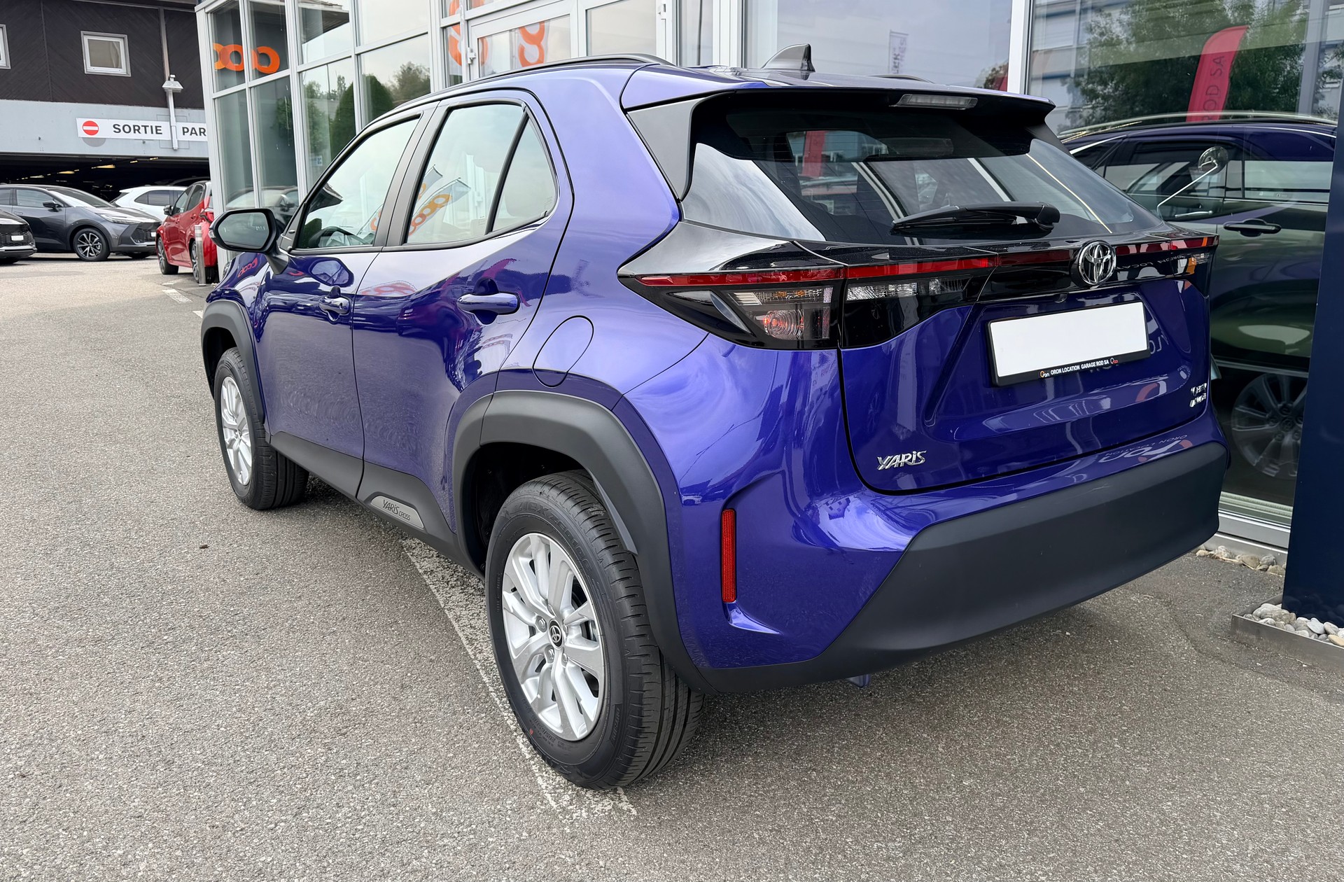 TOYOTA Yaris Cross 1.5 Comfort AWDi e-CVT-image-5