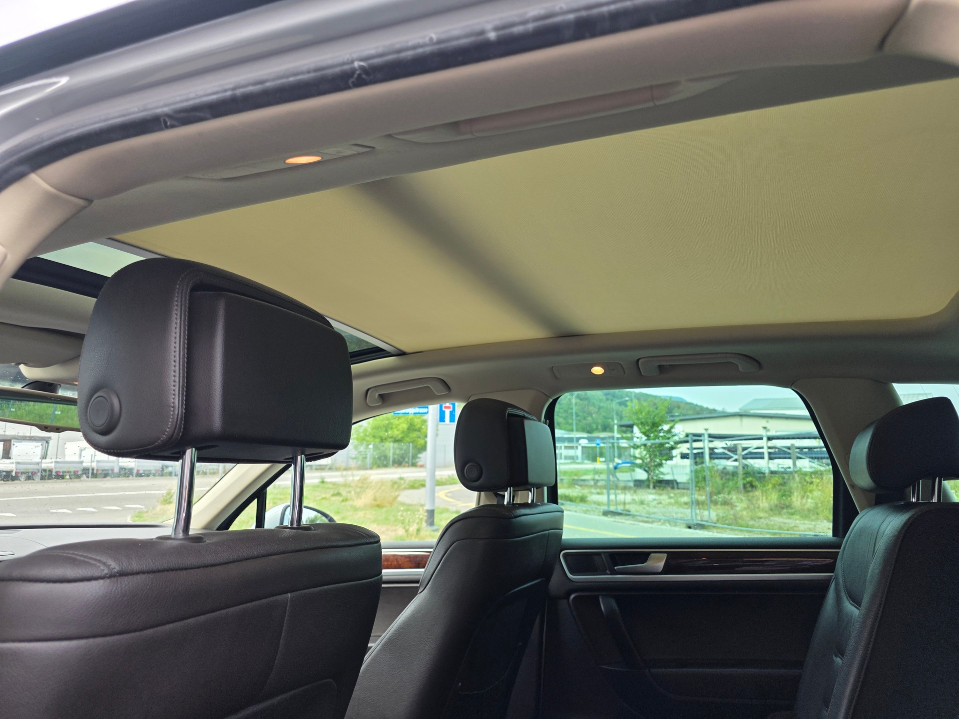 VW Touareg 3.0 TDI BMT Edition X Tiptronic Frisch ab Mfk-image-9