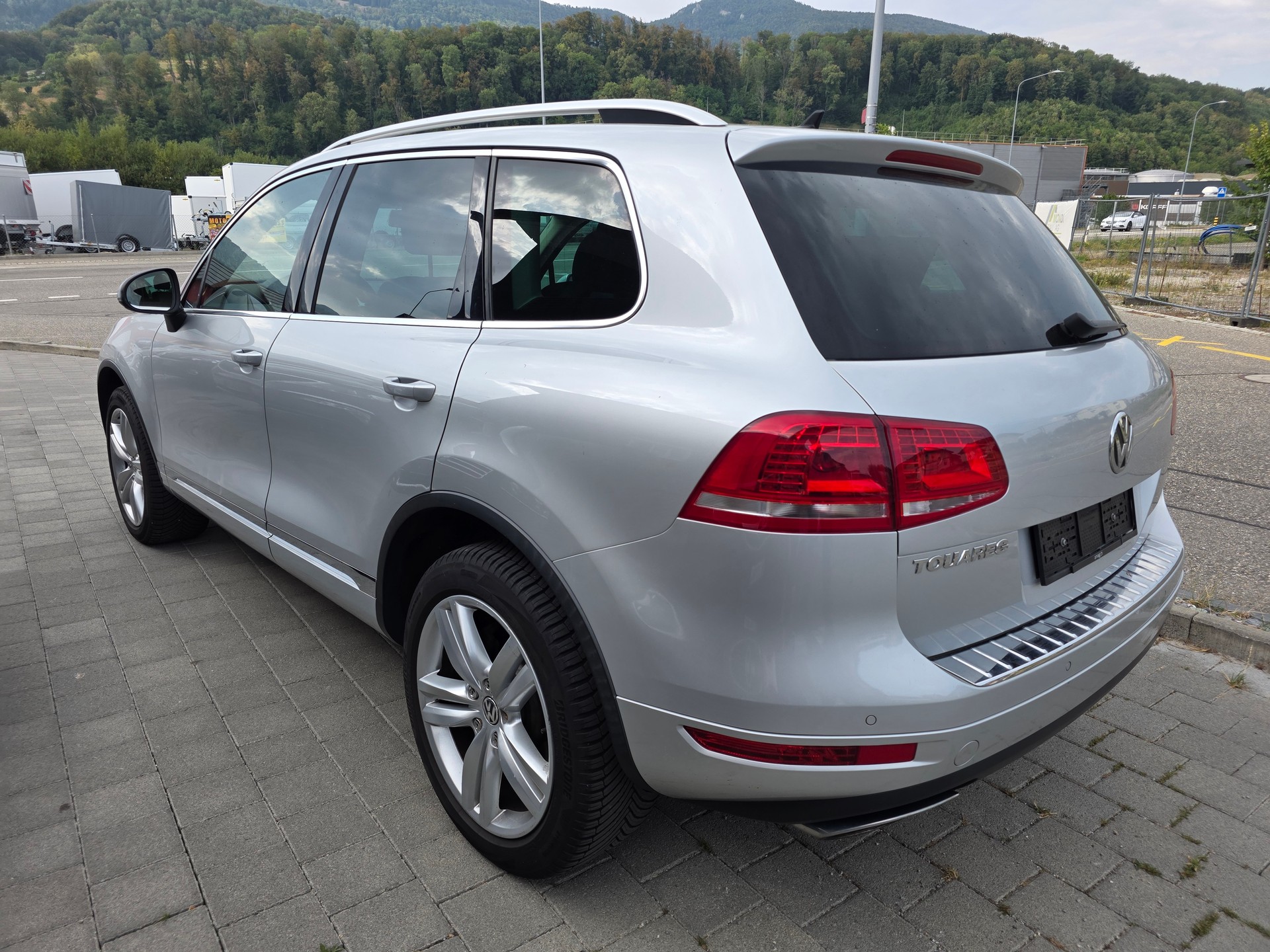 VW Touareg 3.0 TDI BMT Edition X Tiptronic Frisch ab Mfk-image-12