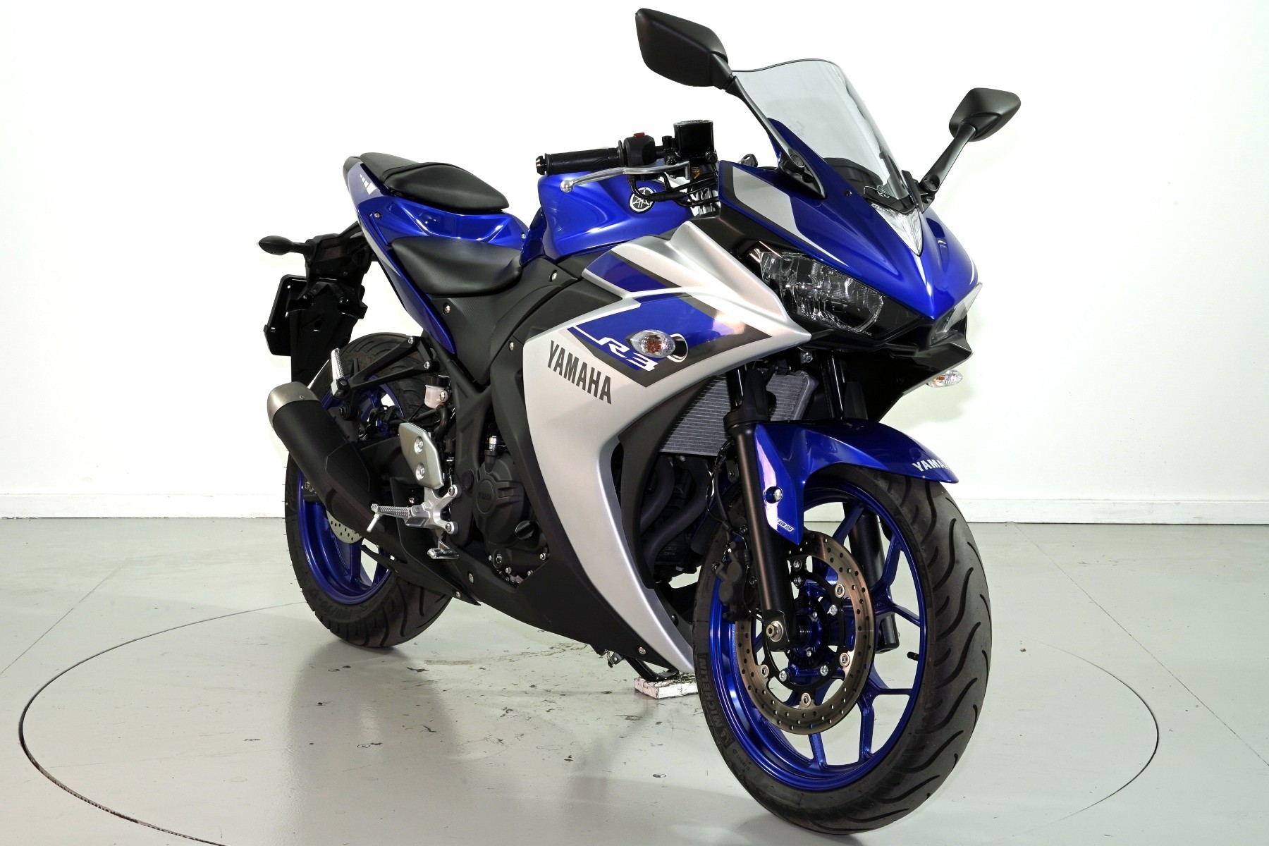 YAMAHA YZF-R3 ABS-image-1