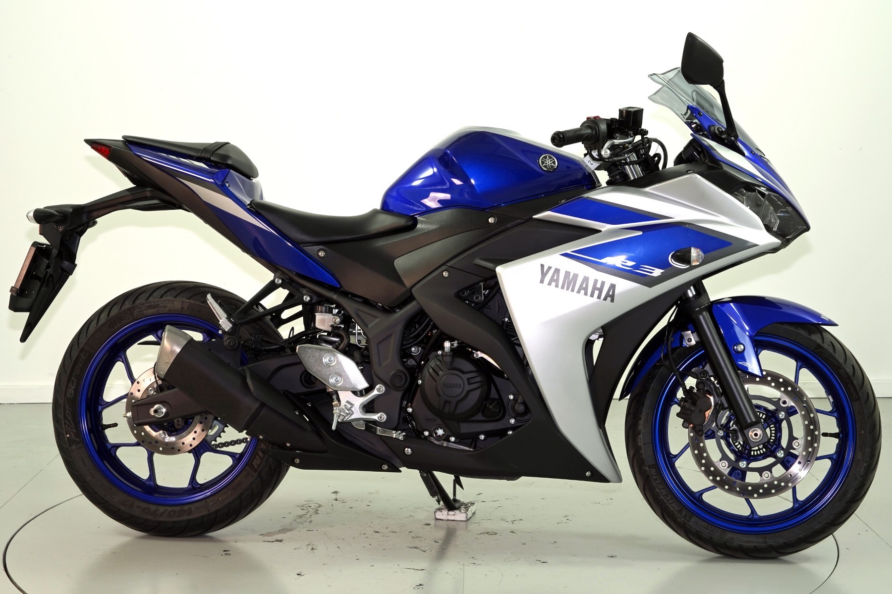 YAMAHA YZF-R3 ABS-image-3