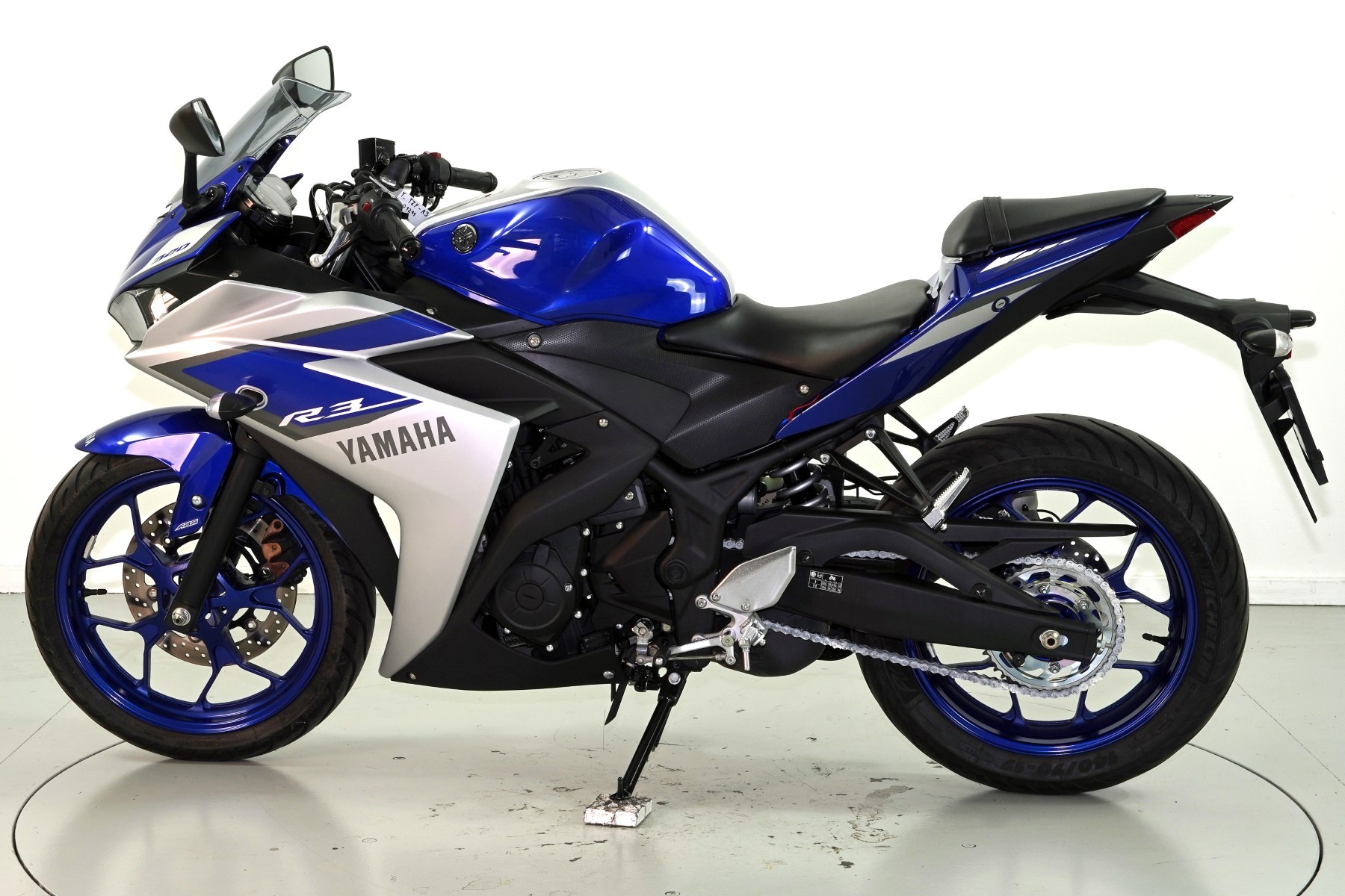 YAMAHA YZF-R3 ABS-image-4