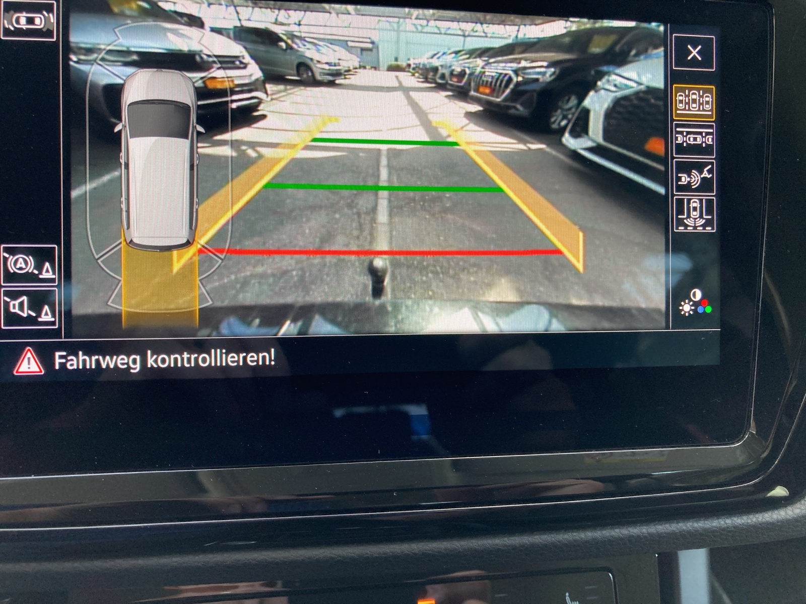 VW Touran 1.5 TSI EVO Highline DSG-image-13