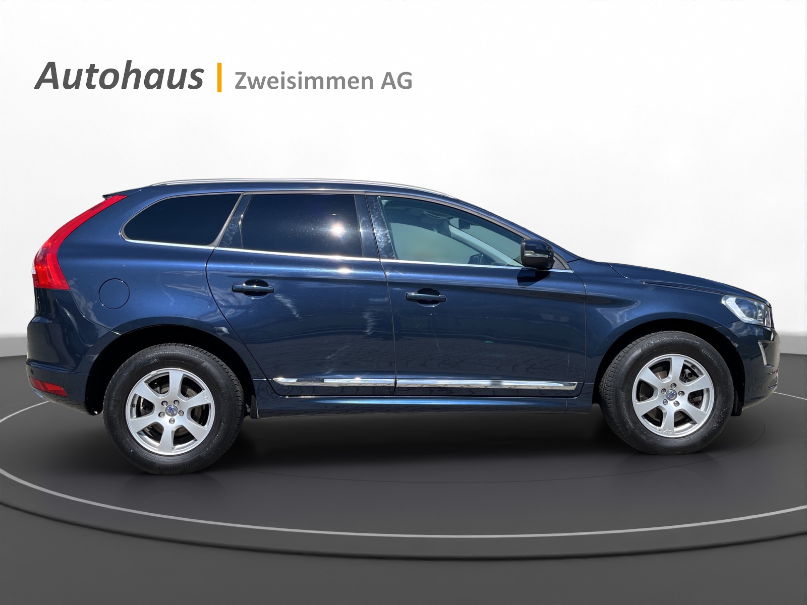 VOLVO XC60 D5 AWD Summum Geartronic-image-6