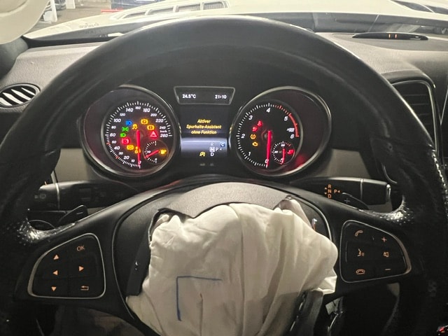 MERCEDES-BENZ GLE 350 d Executive 4Matic 9G-Tronic-image-10