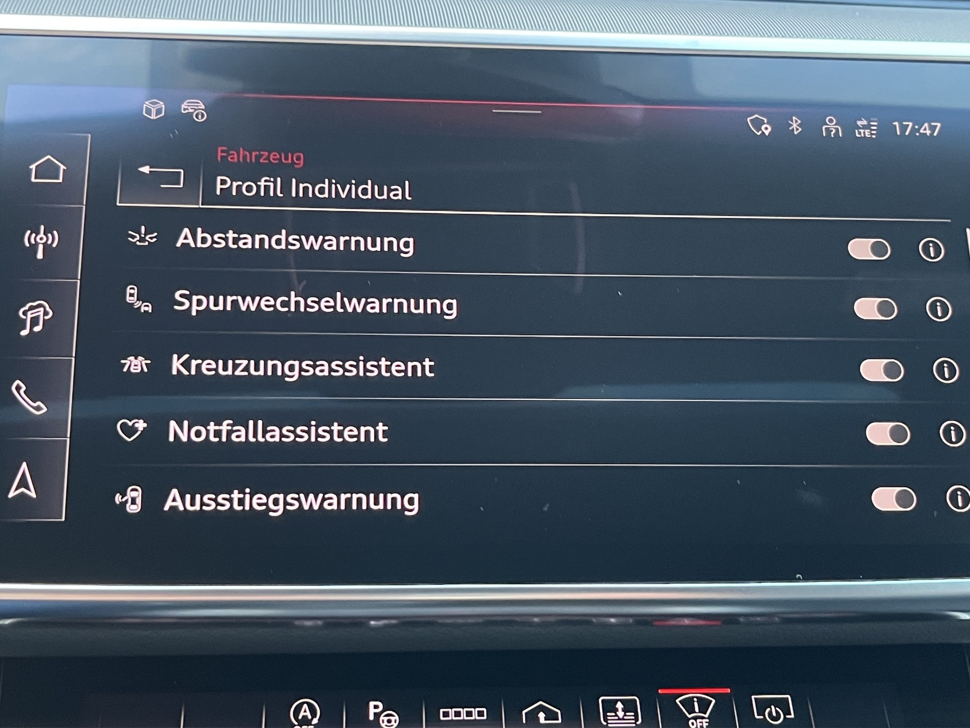 AUDI A8 50 TDI quattro tiptronic*Standheizung, AHK, S-Sportsitze, Panodach, Optikpaket-schwarz, 21"Alu, (5-Jahre Garantie)-image-28