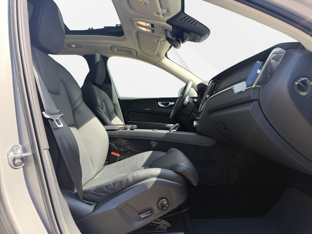 VOLVO XC60 T6 eAWD PluginHybrid Inscription Geartronic-image-11