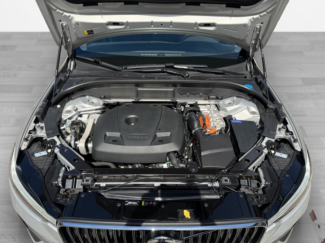 VOLVO XC60 T6 eAWD PluginHybrid Inscription Geartronic-image-15