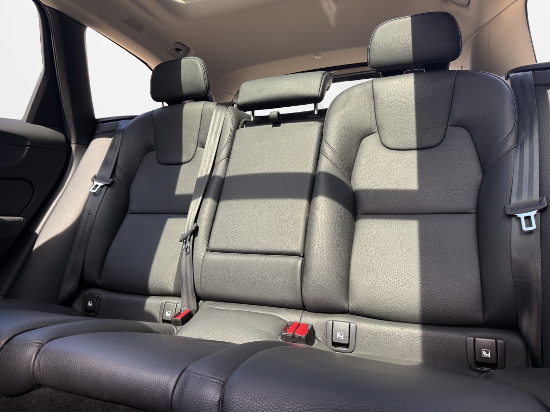 VOLVO XC60 T6 eAWD PluginHybrid Inscription Geartronic-image-10