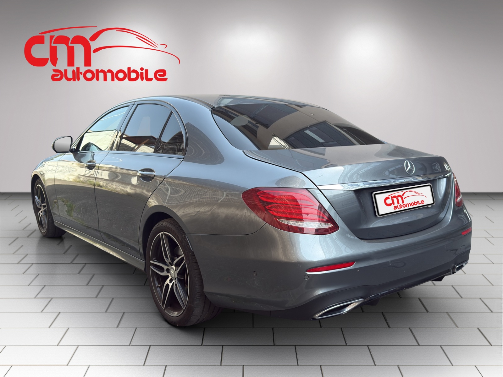 MERCEDES-BENZ E 350 d AMG Line 9G-Tronic-showroom-element-1