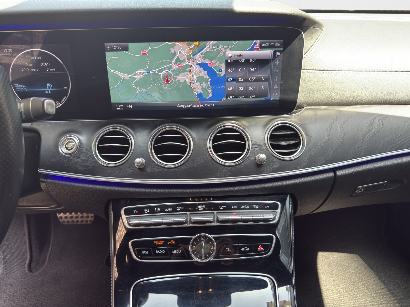 MERCEDES-BENZ E 350 d AMG Line 9G-Tronic-image-15