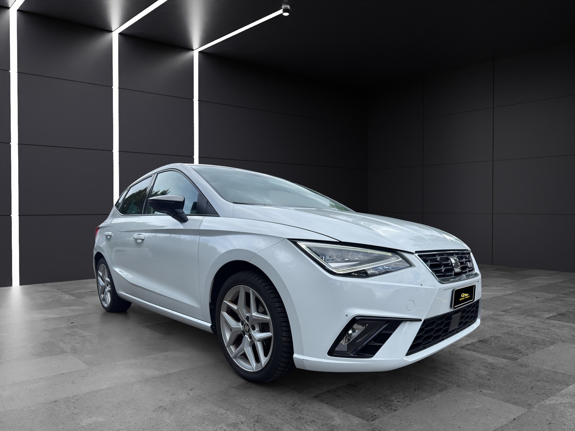 SEAT Ibiza 1.0 EcoTSI DSG Swiss FR Evolution *SPEZIALPREIS*. // 1 Jahr - 20‘000km Garantie!-showroom-element-3