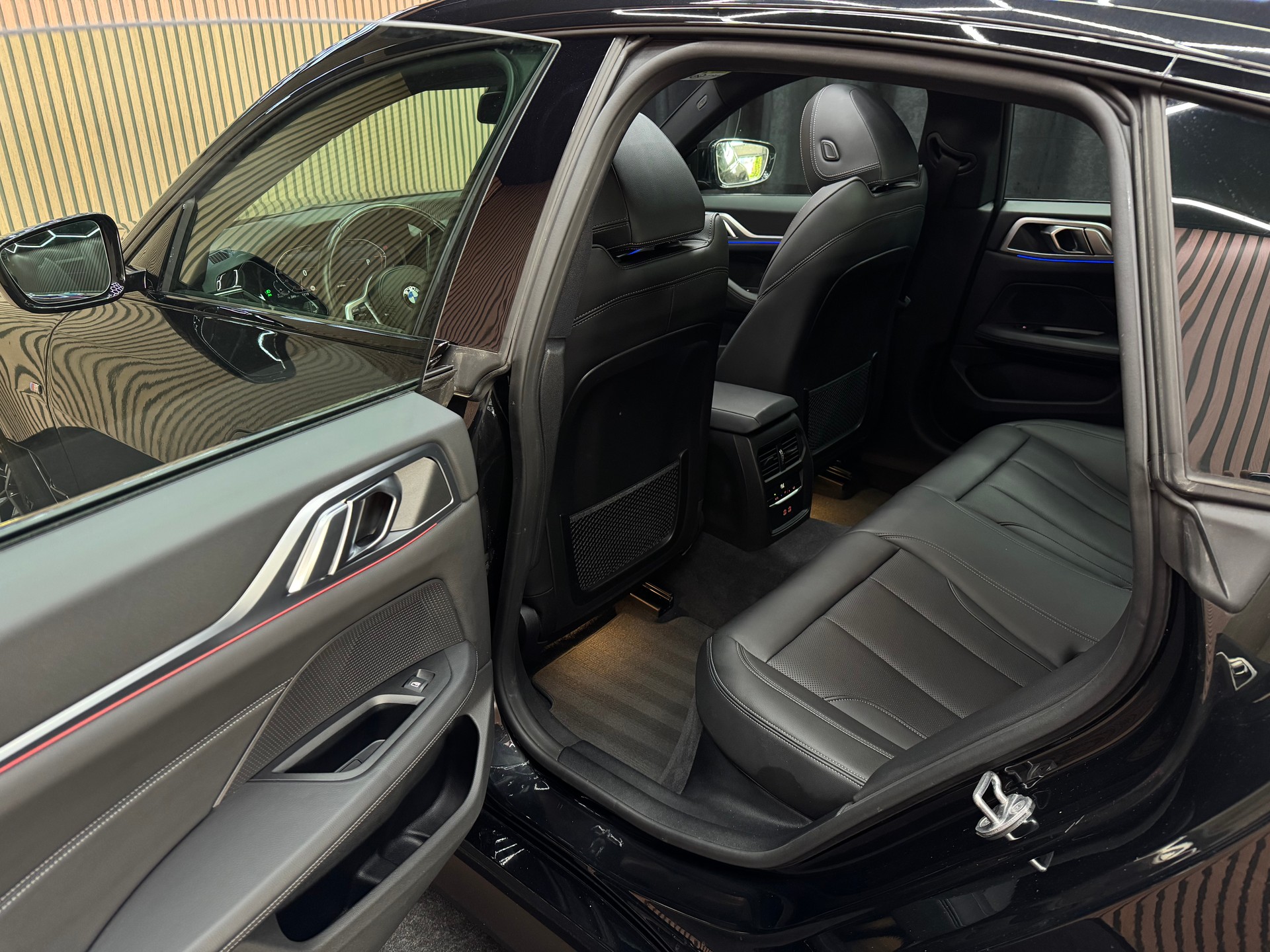 BMW 420d xDrive SAG Gran Coupé *ab CHF 279.-/ Monat*-image-12