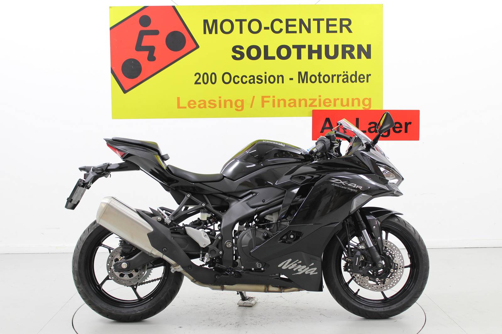 KAWASAKI Ninja ZX-4R-image-0