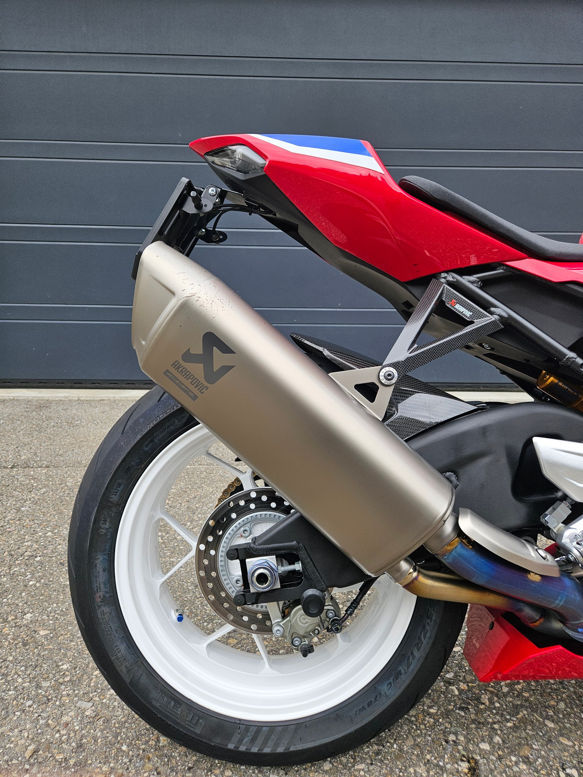 HONDA CBR 1000 RR-R Fireblade SP-image-8