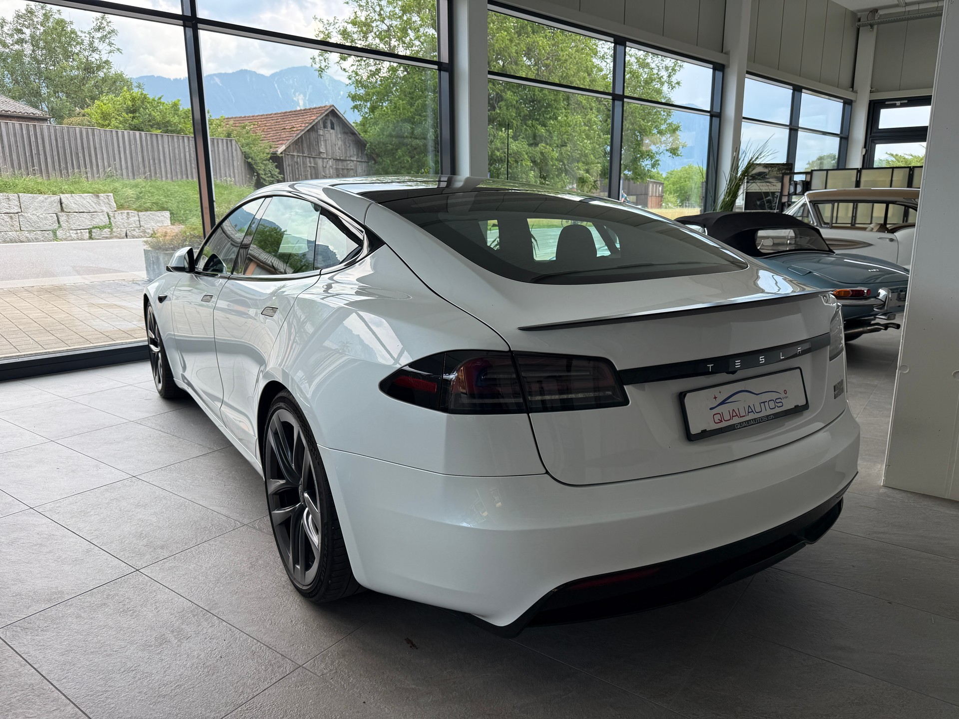 TESLA Model S 100 kWh Plaid * Hardware 4👌-showroom-element-1