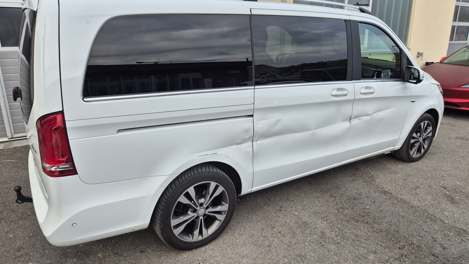 MERCEDES-BENZ V 250 d Avantgarde lang 4Matic 7G-Tronic-image-1