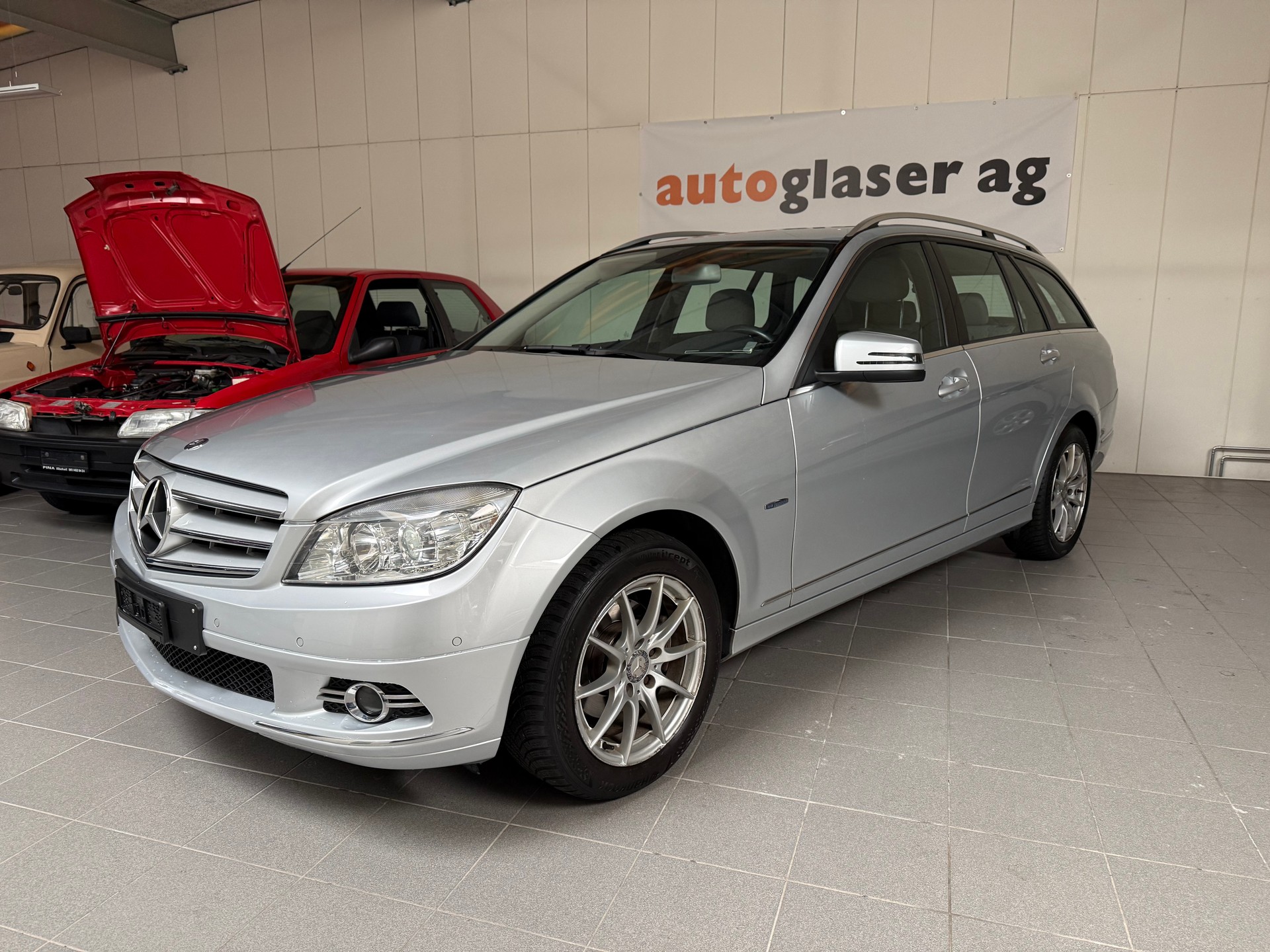MERCEDES-BENZ C 180 CGI BlueEfficiency Avantgarde Automatic-showroom-element-3