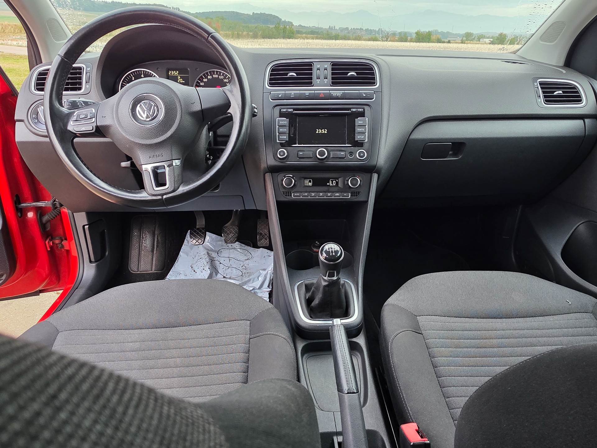 VW Polo 1.2 TSI Design-image-8
