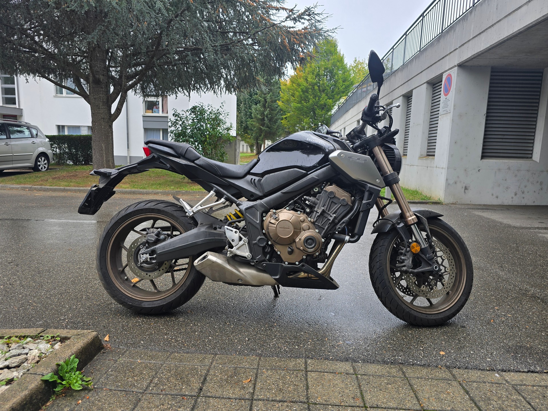 HONDA CB 650 R ABS-image-1