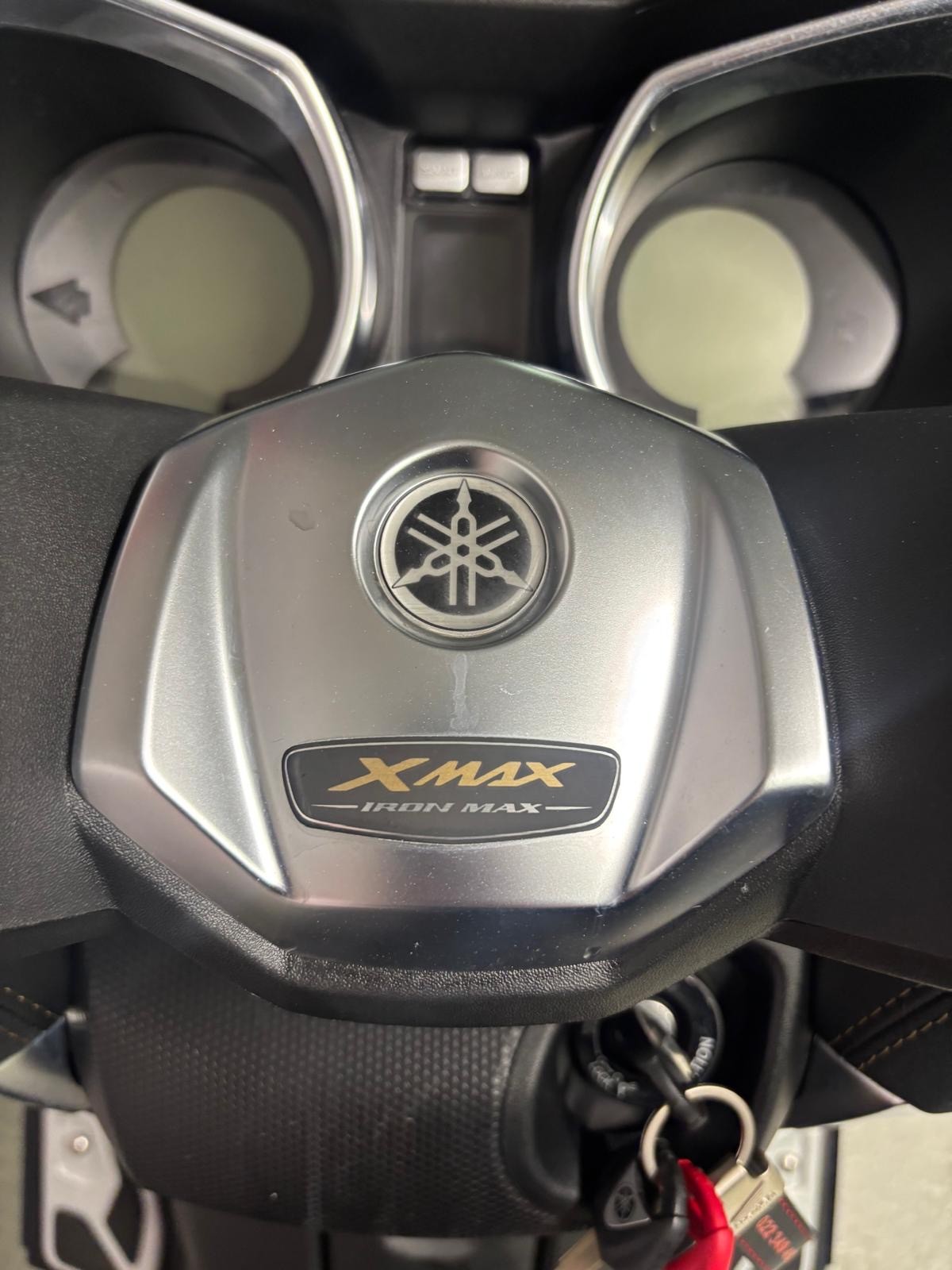 YAMAHA X-Max YP 250 R Iron Max ABS-image-3