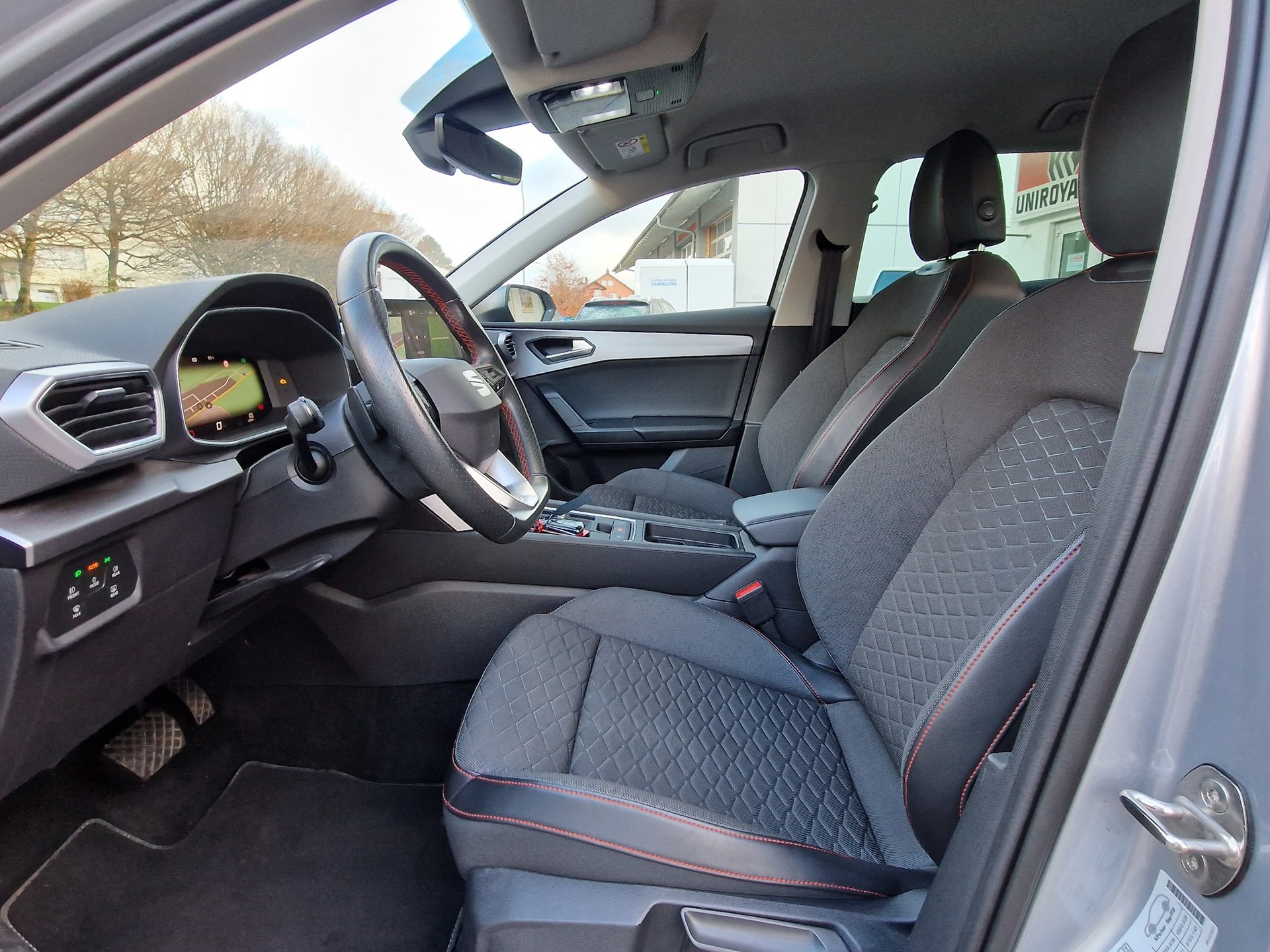 SEAT Leon ST 1.5 eTSI mHEV DSG FR-image-5