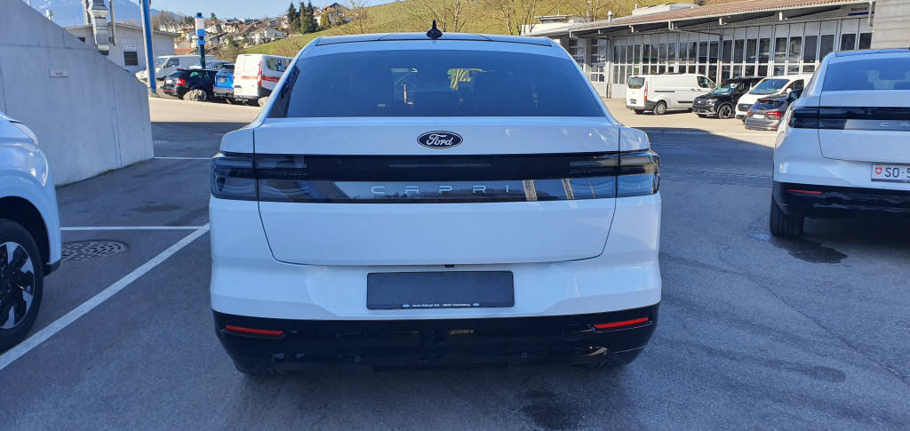 FORD Capri Extended Range Premium AWD-showroom-element-2