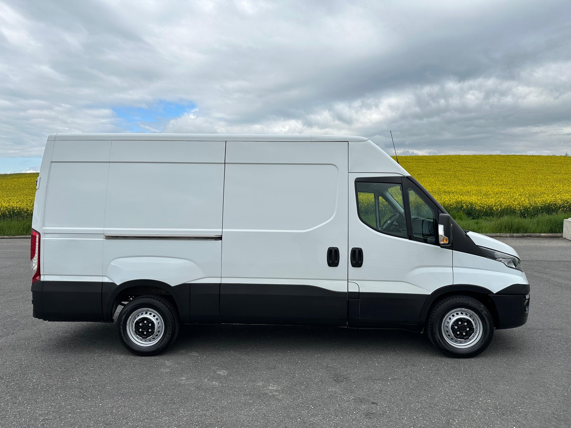 IVECO 35 S 17 V-image-8