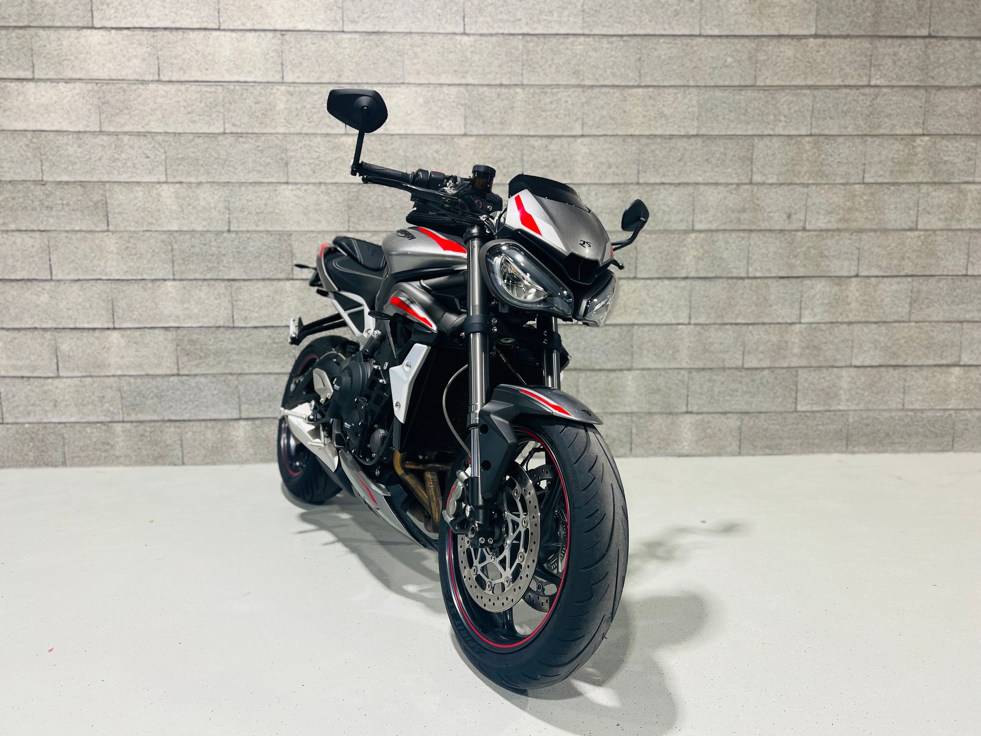 TRIUMPH Street Triple RS 765 ABS-image-1