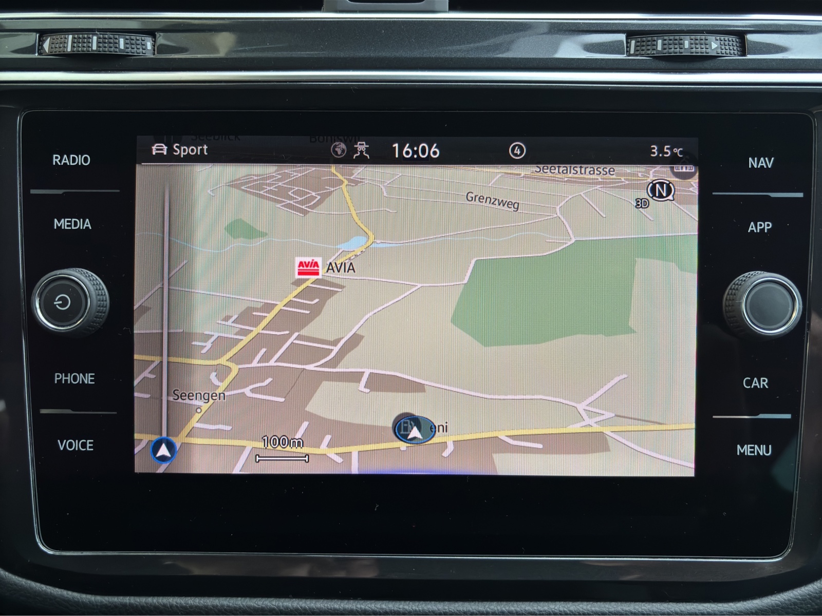 VW Tiguan 2.0TSI R 4Motion DSG mit AHK-image-23