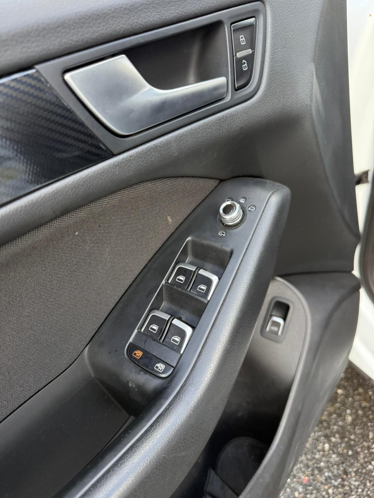 AUDI Q5 2.0 TFSI quattro tiptronic-image-13