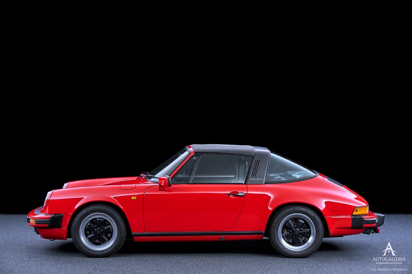 PORSCHE 911 Carrera Targa-image-3