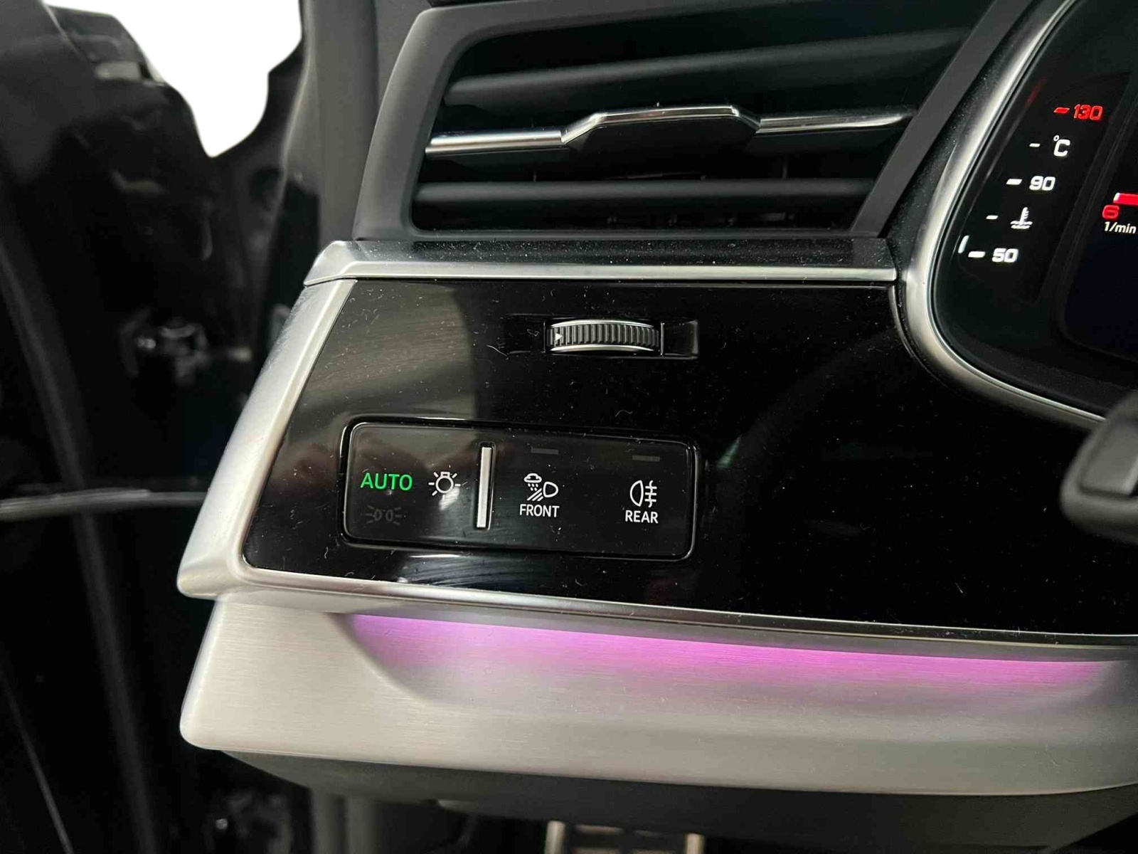 AUDI Q8 SUV 50 TDI quattro tiptronic-image-12