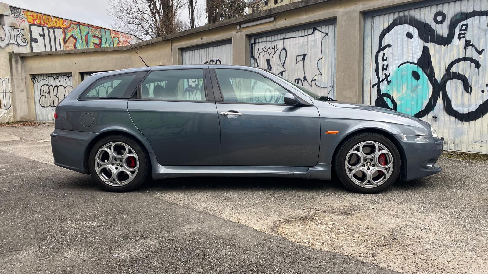 ALFA ROMEO 156 Sportwagon 3.2 V6 GTA SLSPD-image-1