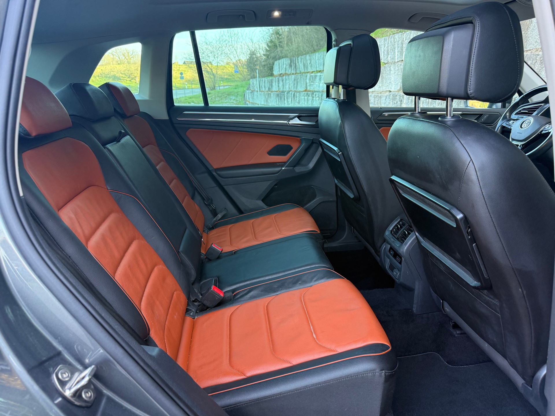 VW Tiguan 2.0TSI R-Line 4Motion DSG-image-6
