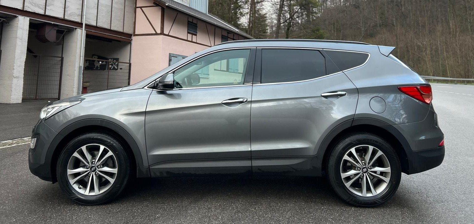 HYUNDAI Santa Fe 2.2 CRDI Style 4WD Automatic-showroom-element-1