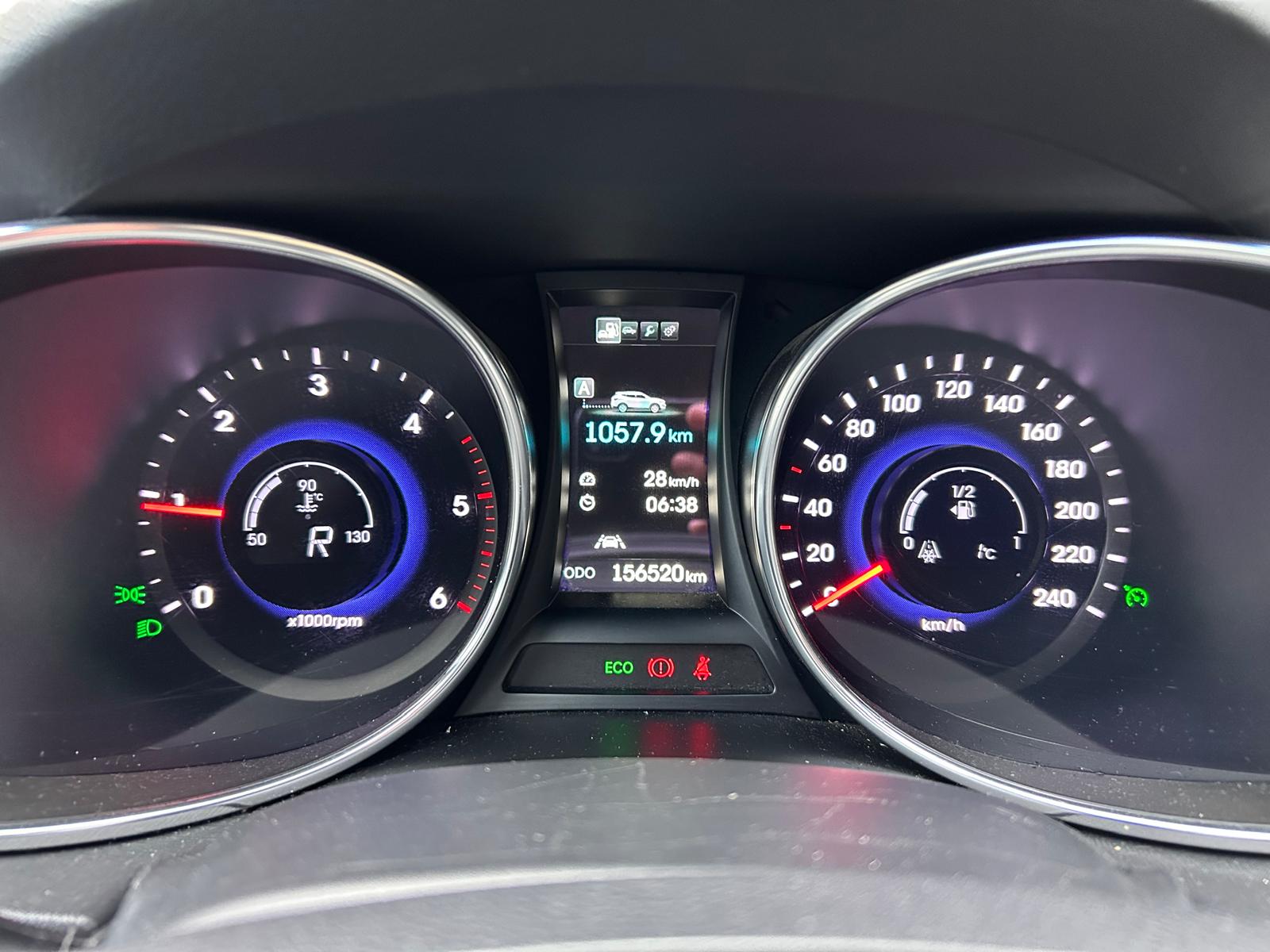 HYUNDAI Santa Fe 2.2 CRDI Style 4WD Automatic-image-23