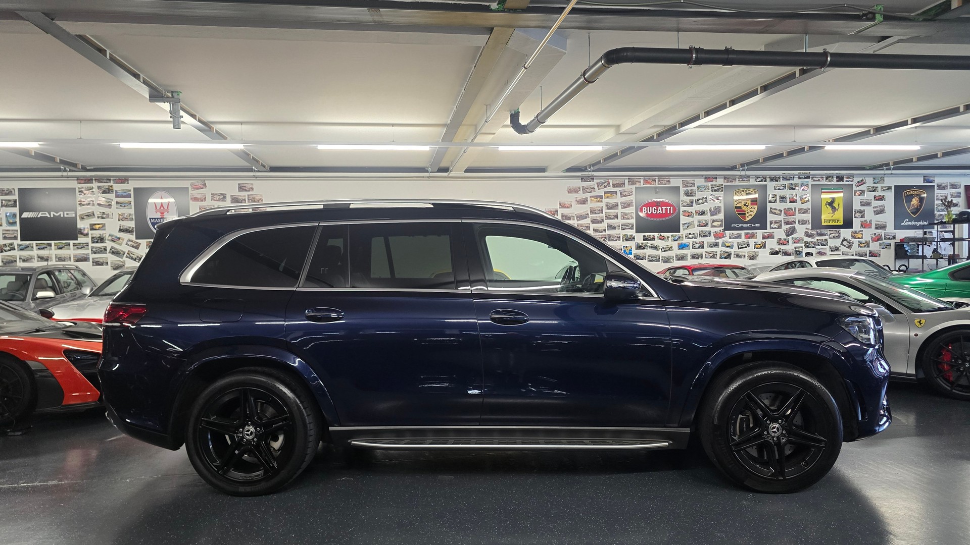 MERCEDES-BENZ GLS 580 AMG 4Matic 9G-Tronic Exklusiv-showroom-element-3