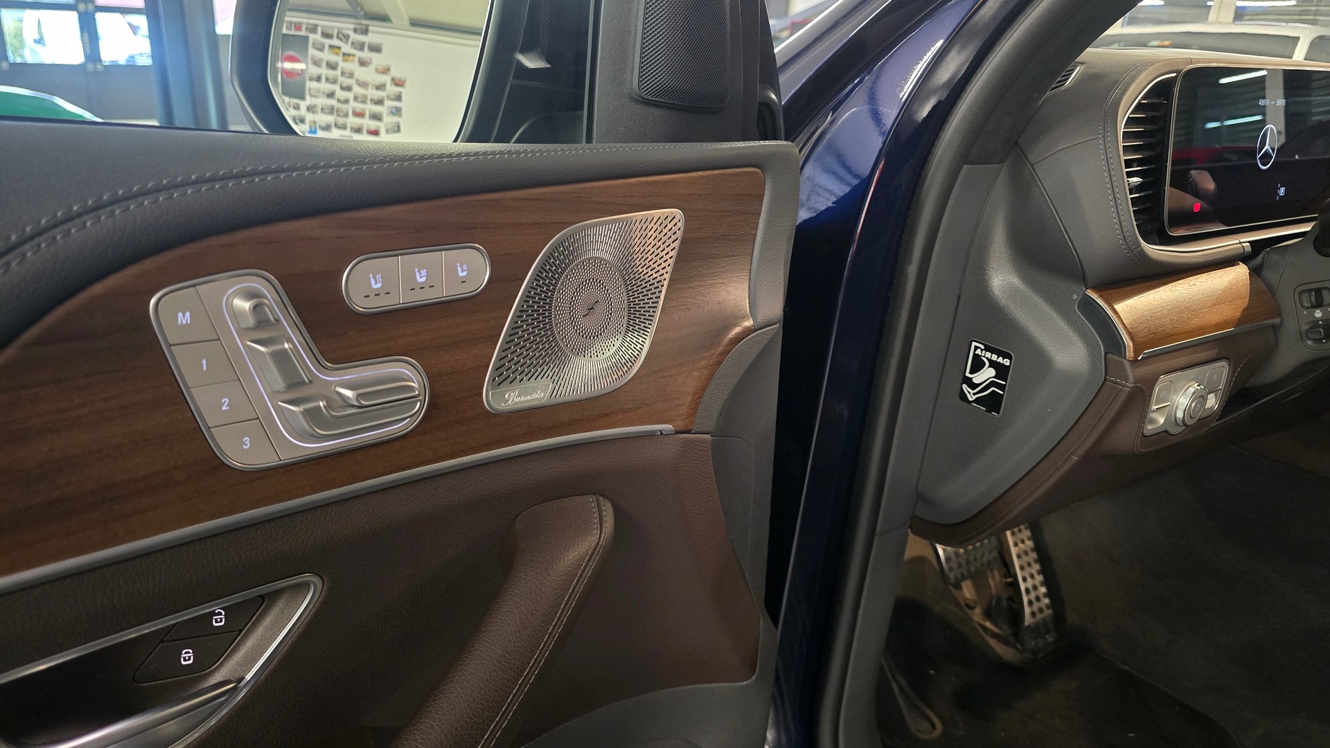 MERCEDES-BENZ GLS 580 AMG 4Matic 9G-Tronic Exklusiv-image-19