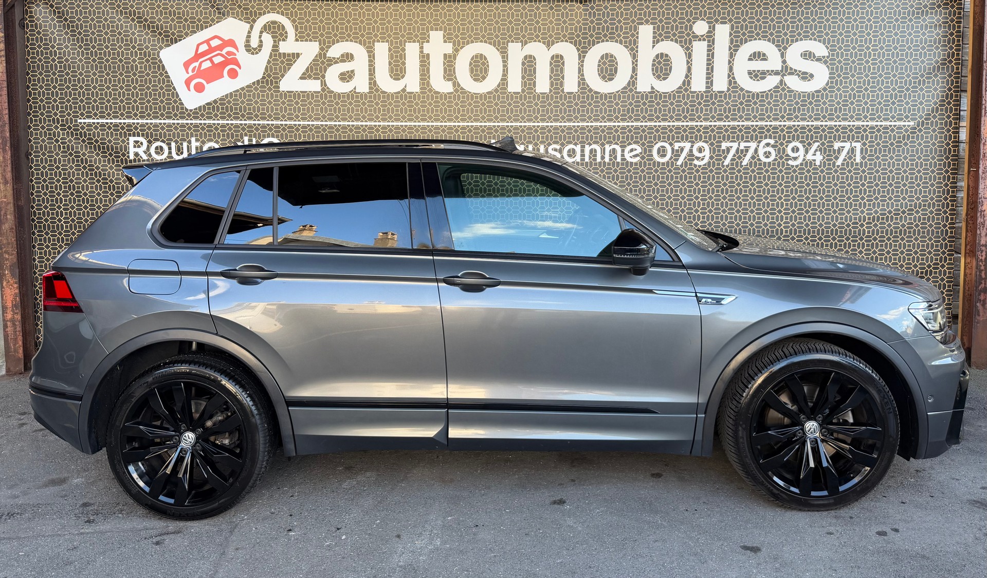 VW Tiguan 2.0TSI R-line 4Motion DSG-image-3