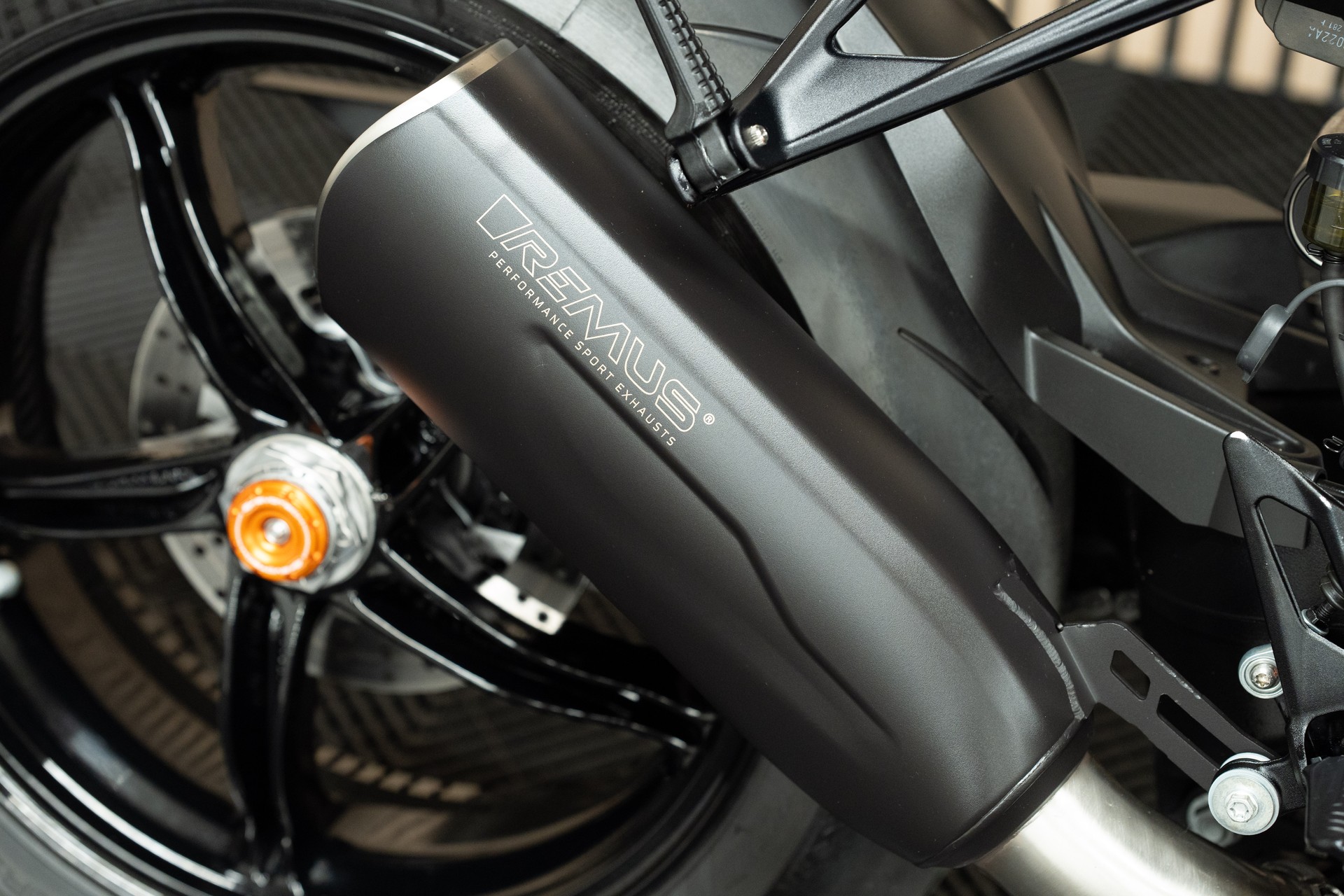 KTM 1390 Super Duke R EVO-image-3