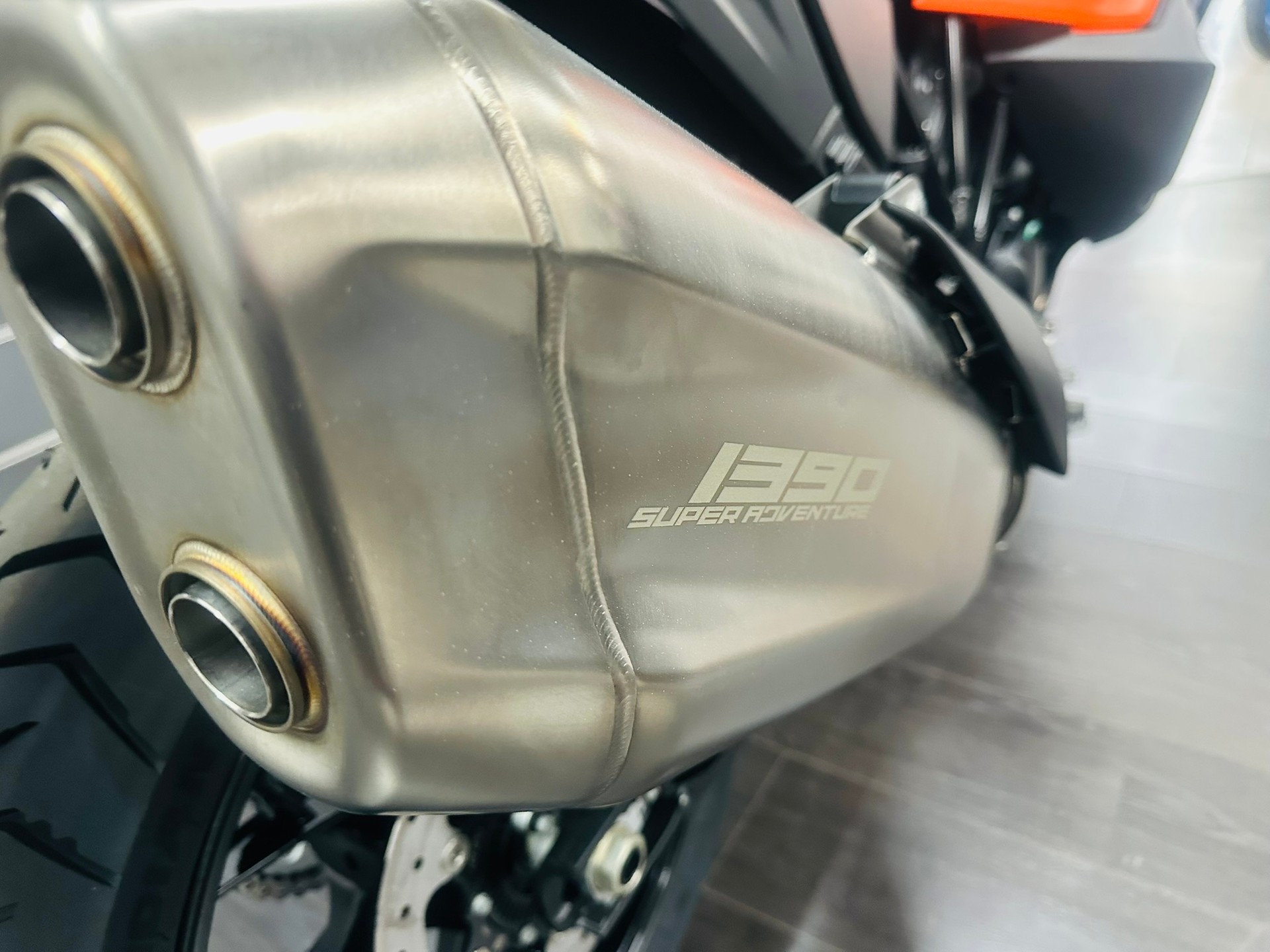 KTM 1390 Super Adventure S-image-6