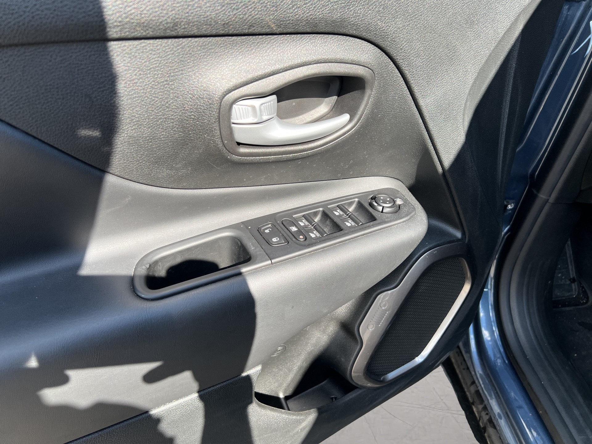 JEEP Renegade 1.5 Turbo Summit-image-10