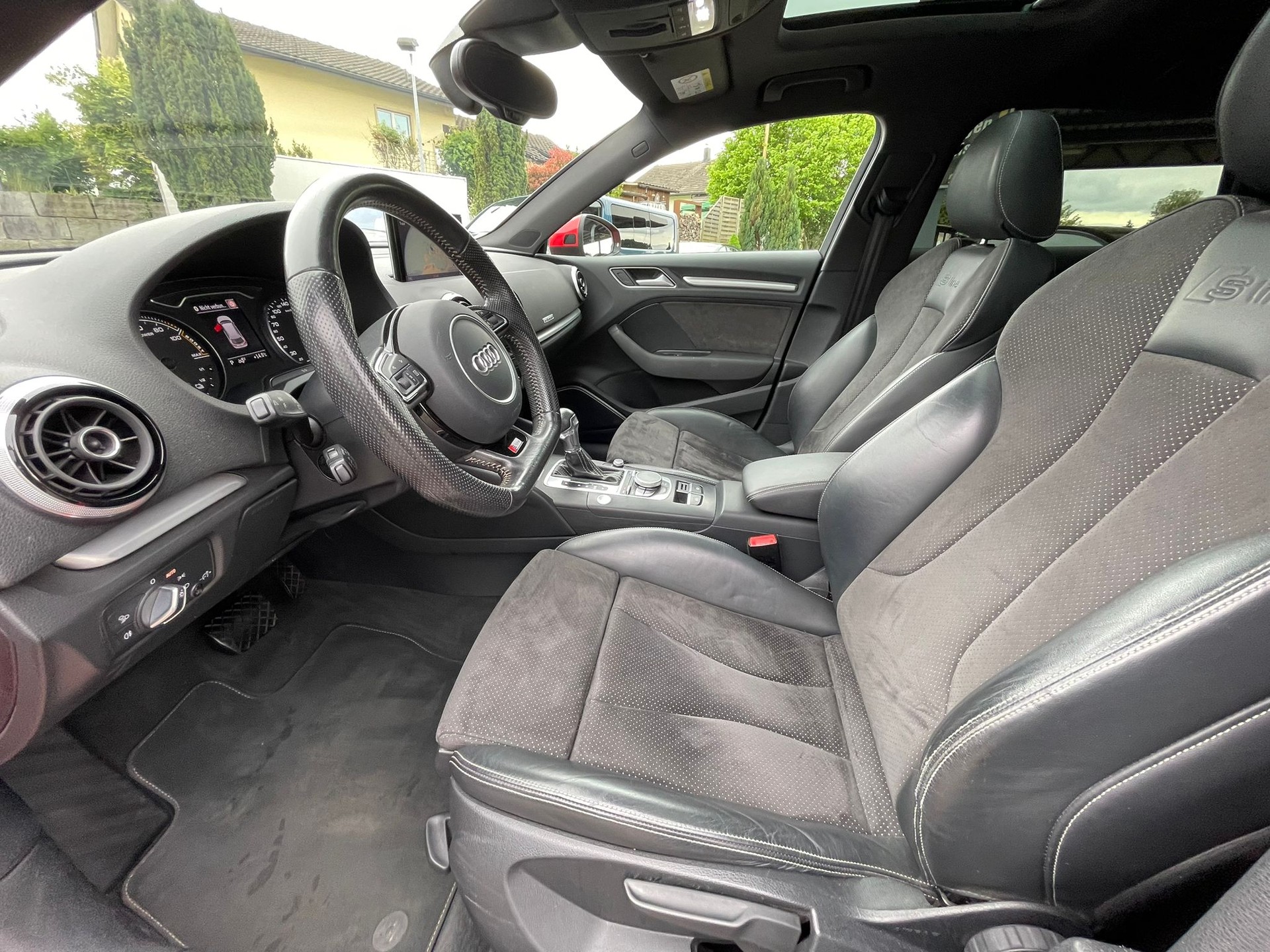 AUDI A3 Sportback 1.4 e-tron Ambition S-tronic-image-9
