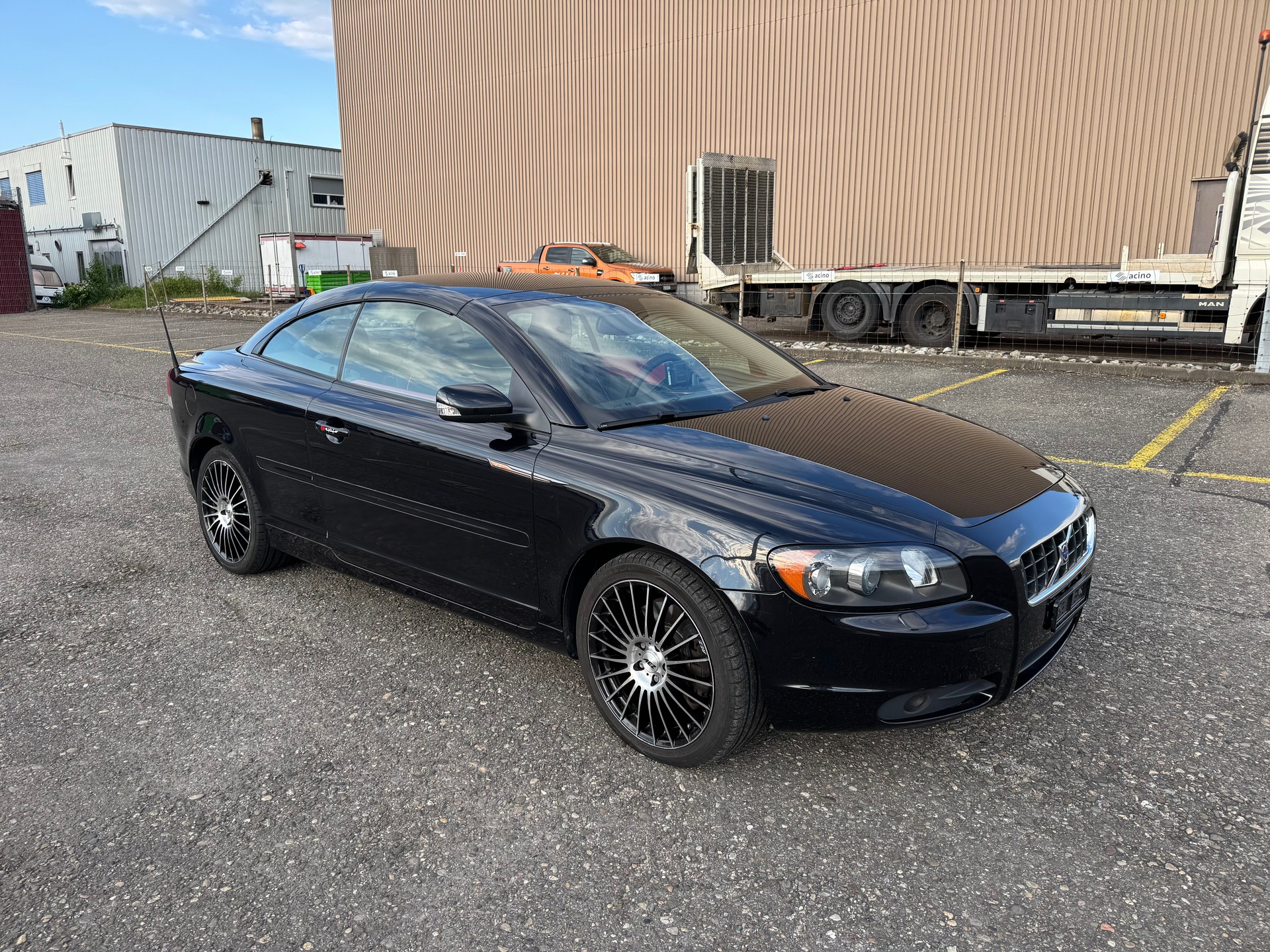 VOLVO C70 T5 Summum-image-9