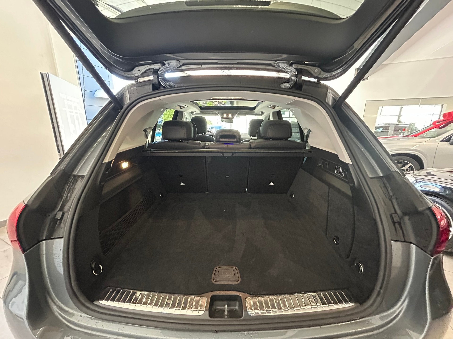 MERCEDES-BENZ GLE 450 d 4Matic AMG Line 9G-Tronic-image-22