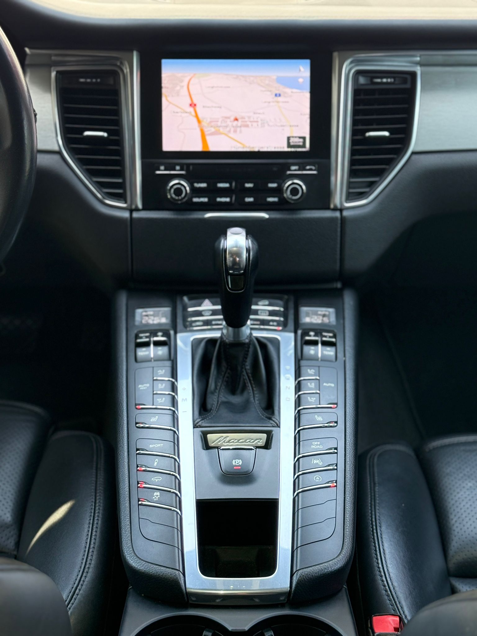 PORSCHE Macan 3.0 V6 S Diesel-image-13