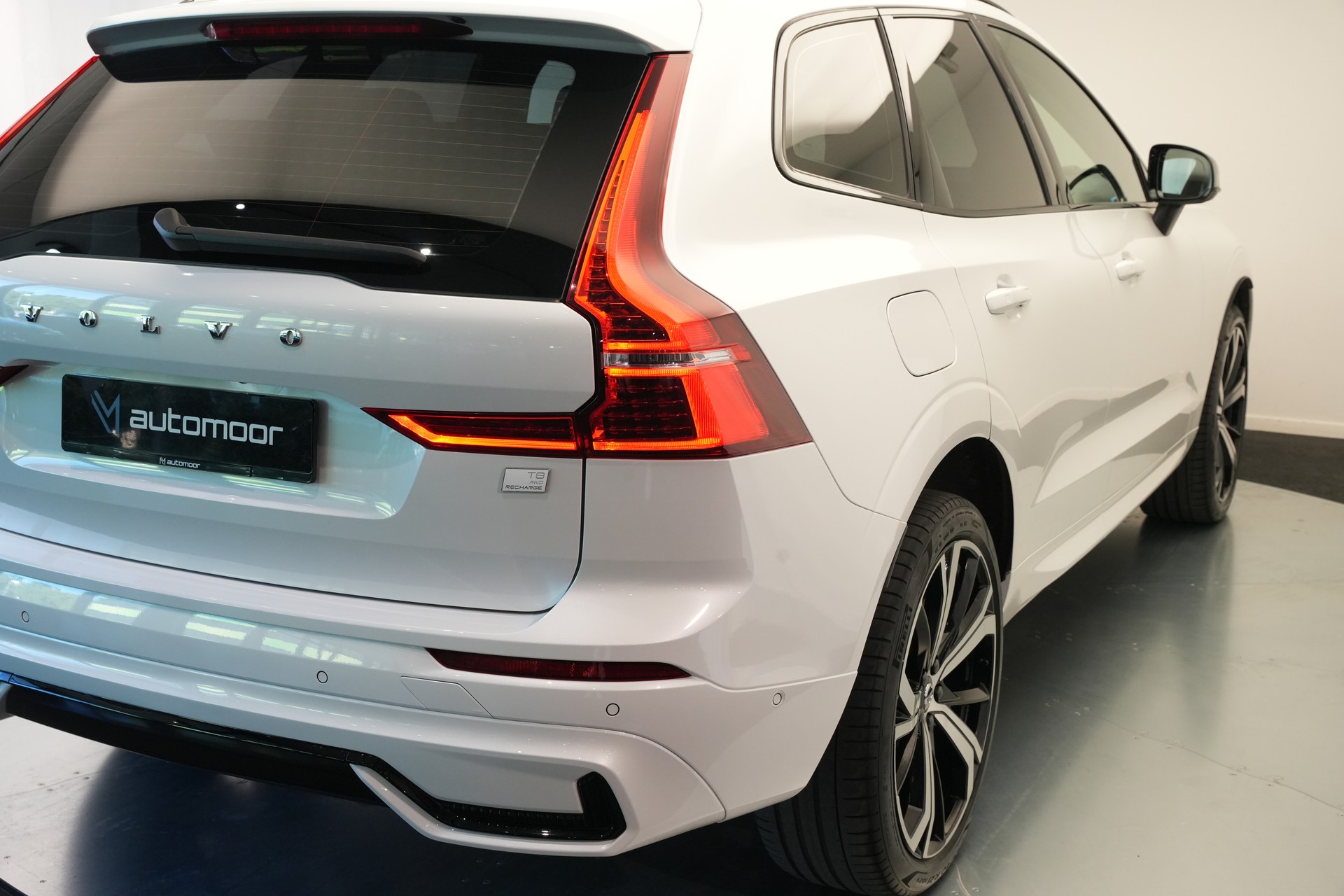 VOLVO XC60 T8 eAWD PluginHybrid Ultimate Dark Geartronic *CH-Fahrzeug*-image-41
