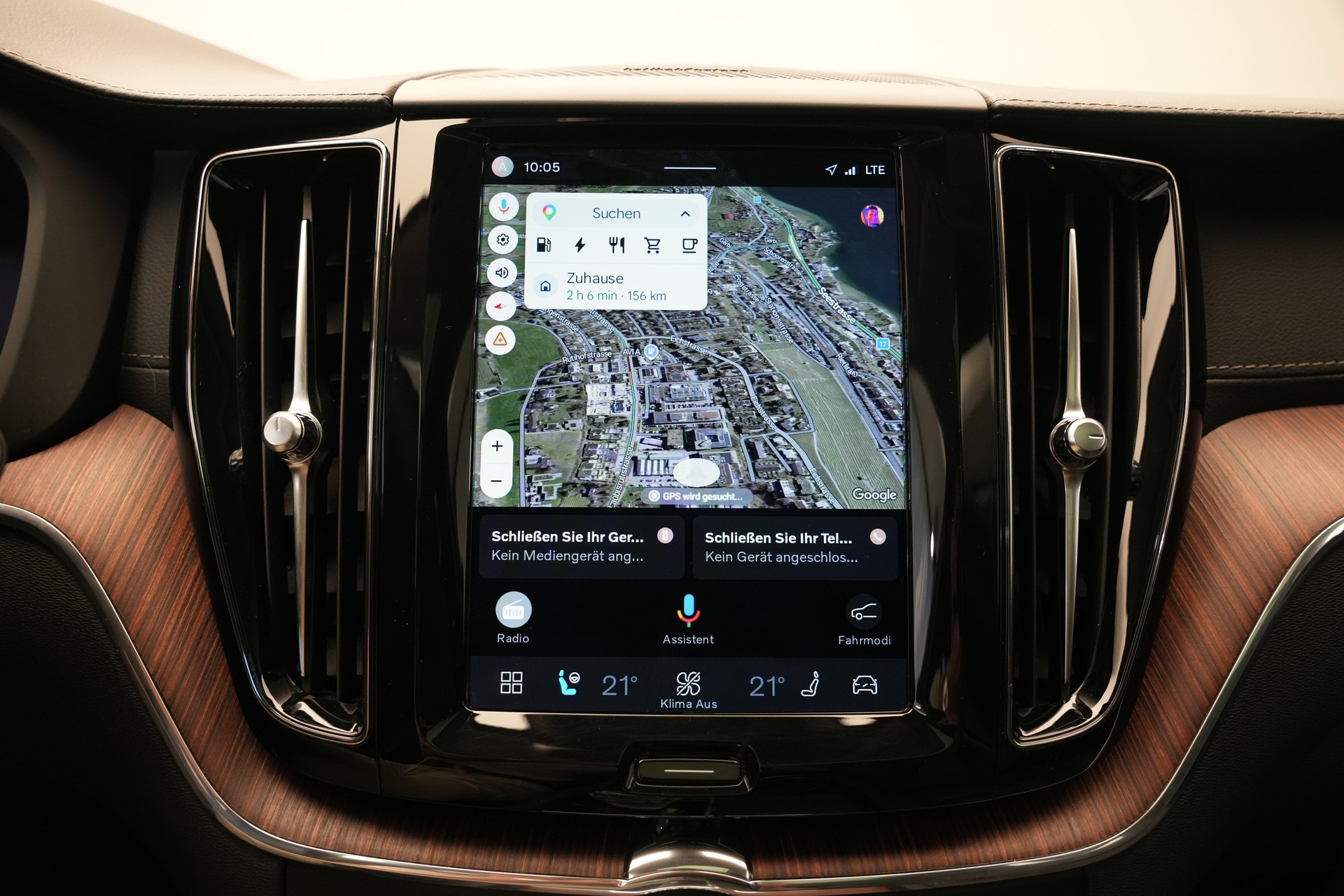 VOLVO XC60 T8 eAWD PluginHybrid Ultimate Dark Geartronic *CH-Fahrzeug*-image-26
